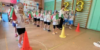 "Мы-солдаты бравые, сильные, удалые"